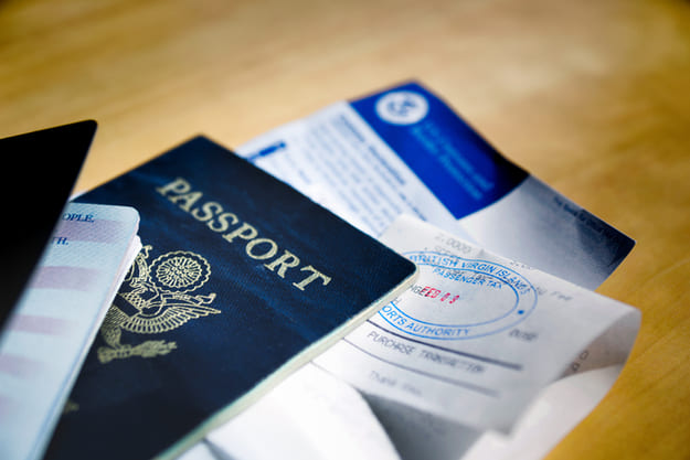 Imagem de passaporte que representa como tirar o visto americano