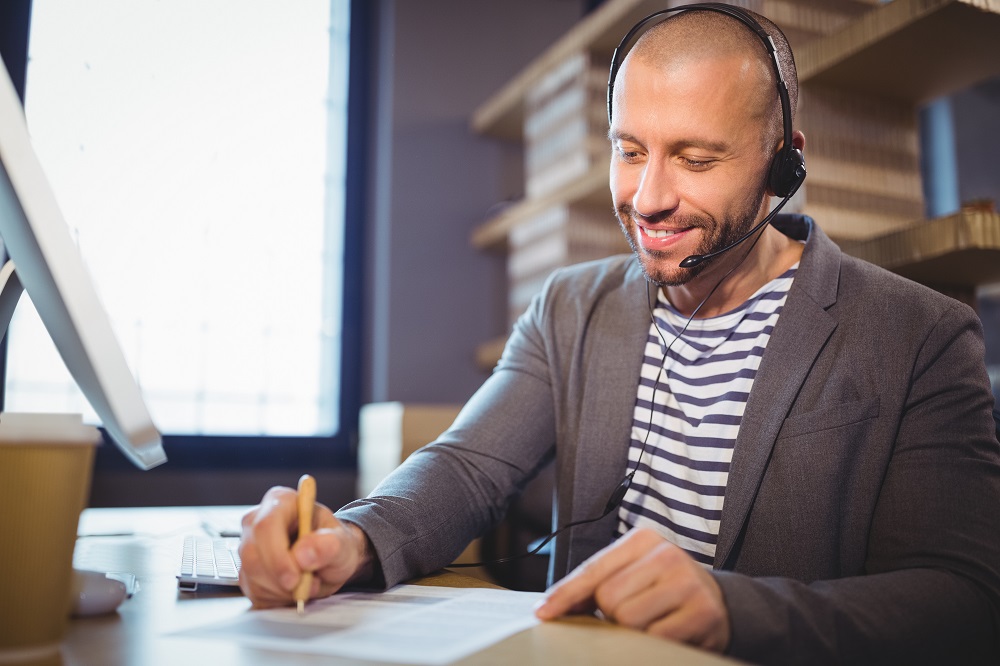 Entenda a importância de contratar um tradutor profissional