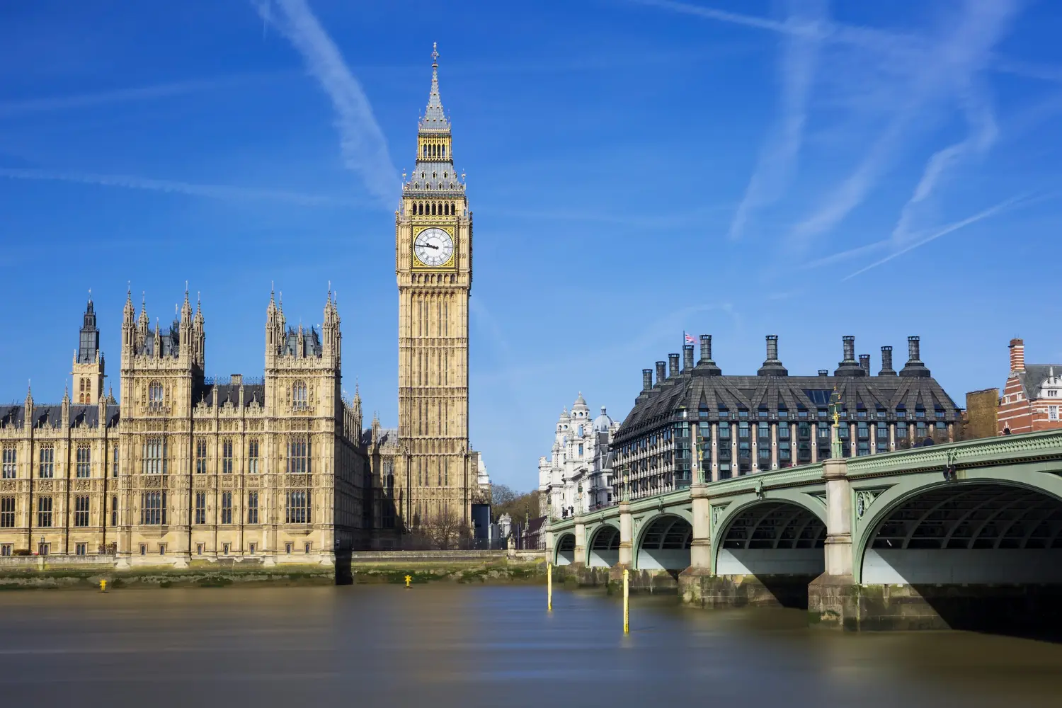 Foto do Big ben e das casas do parlamento em Londres